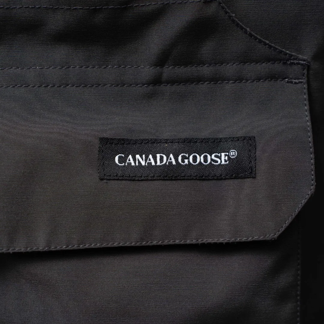 P660 CANADA GOOSE丨Canada Goose C08 children's clothing, children's hooded down jacket Color: graphite Size: 110-160
